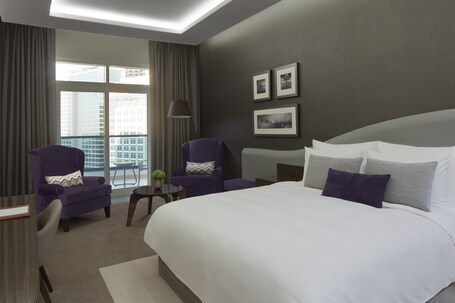 Radisson Blu Hotel Dubai Waterfront - Image 218