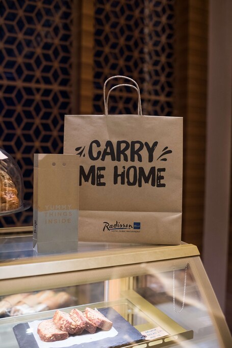 Radisson Blu Hotel Dubai Waterfront - Image 103