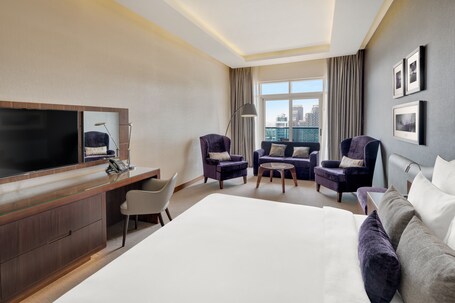 Radisson Blu Hotel Dubai Waterfront - Image 151