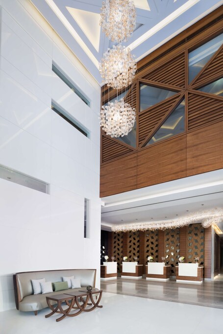 Radisson Blu Hotel Dubai Waterfront - Image 162
