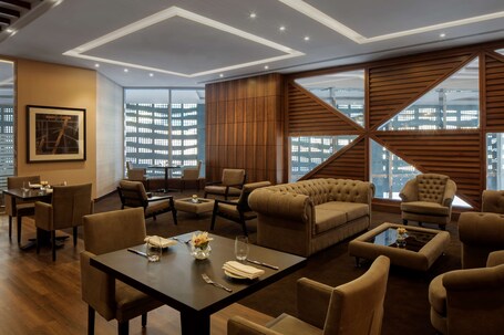 Radisson Blu Hotel Dubai Waterfront - Image 90