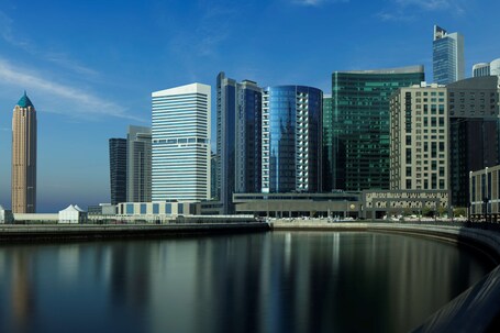 Radisson Blu Hotel Dubai Waterfront - Image 102
