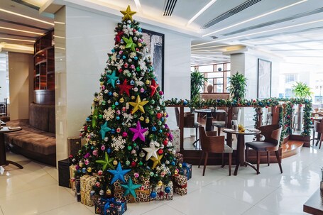 Radisson Blu Hotel Dubai Waterfront - Image 134