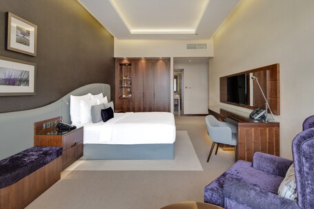 Radisson Blu Hotel Dubai Waterfront - Image 146