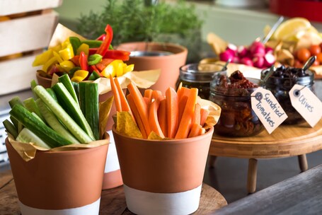 Radisson Blu Hotel Dubai Waterfront - Image 165