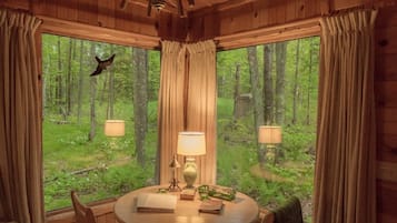 Cabin, 1 Queen Bed | Individually decorated, individually furnished, desk, free WiFi