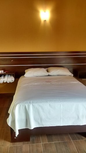 Desk, iron/ironing board, rollaway beds, free WiFi