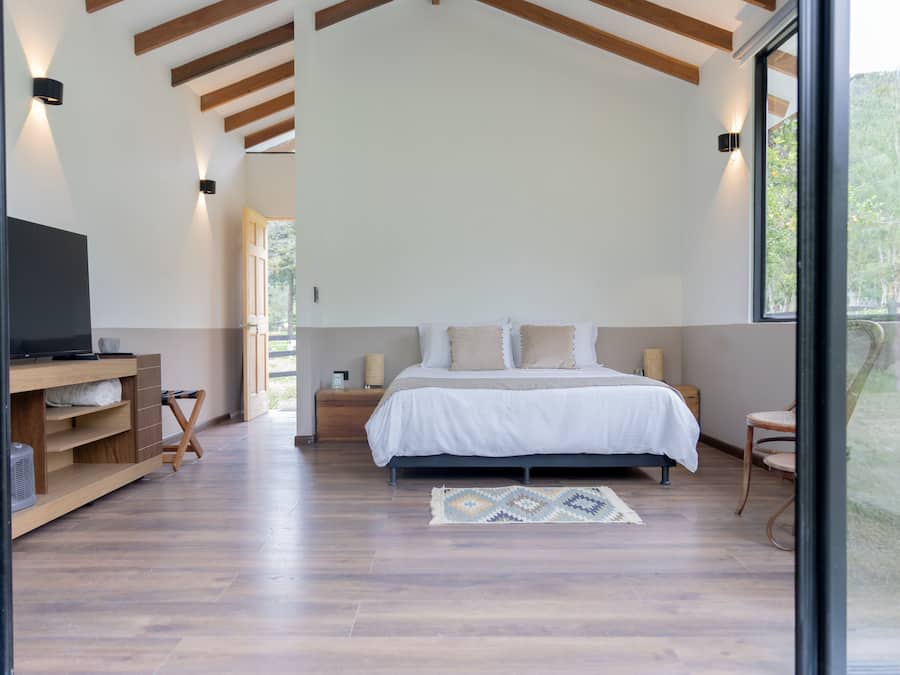 Panoramic Cabin | Premium bedding, pillowtop beds, minibar, in-room safe