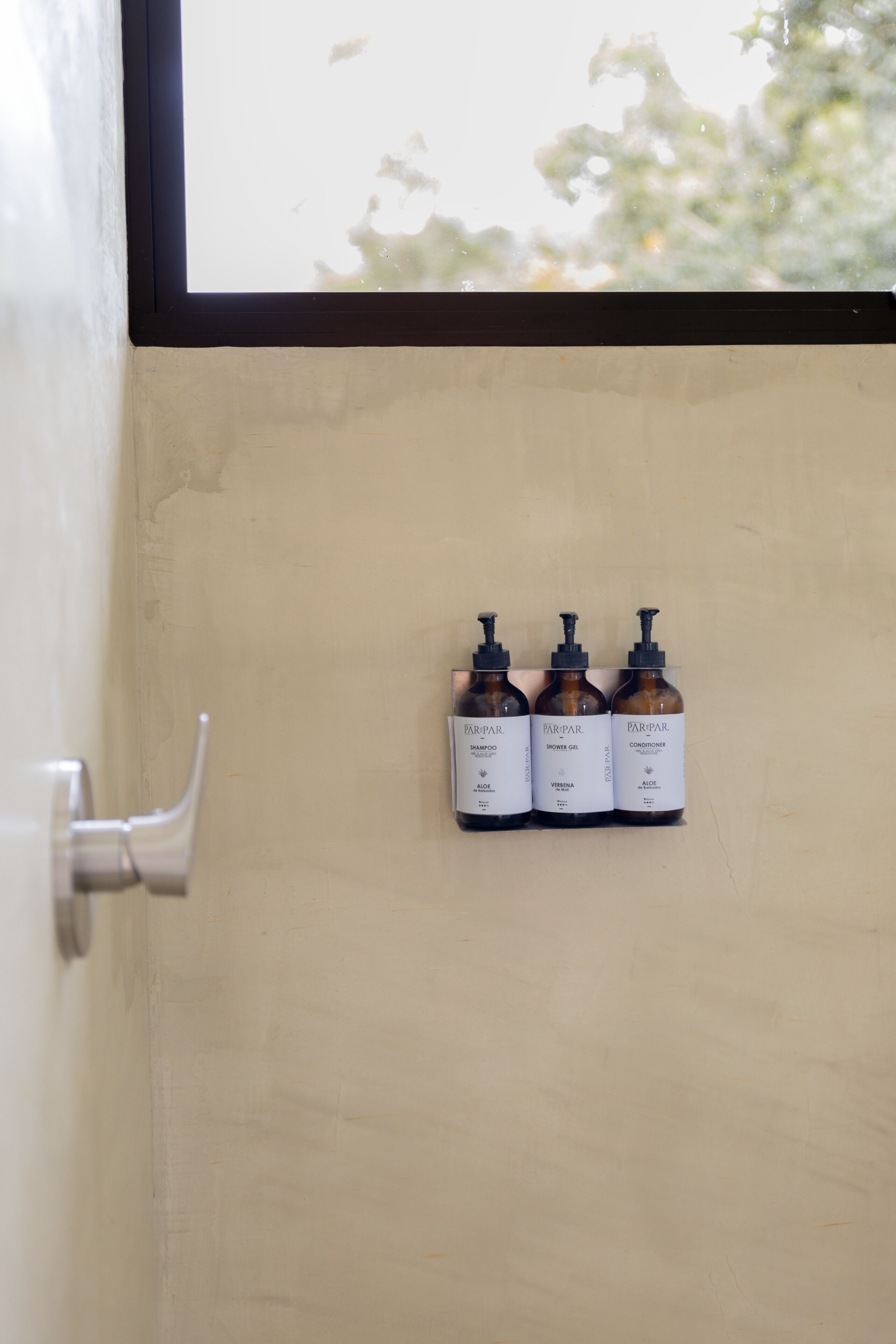 panoramic cabin | bathroom | shower, free toiletries, hair dryer, towels