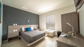 Double Room, 1 Double Bed | Desk, iron/ironing board, free WiFi, bed sheets