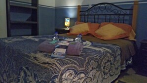 Double Room, 1 Double Bed | In-room safe, WiFi (free)