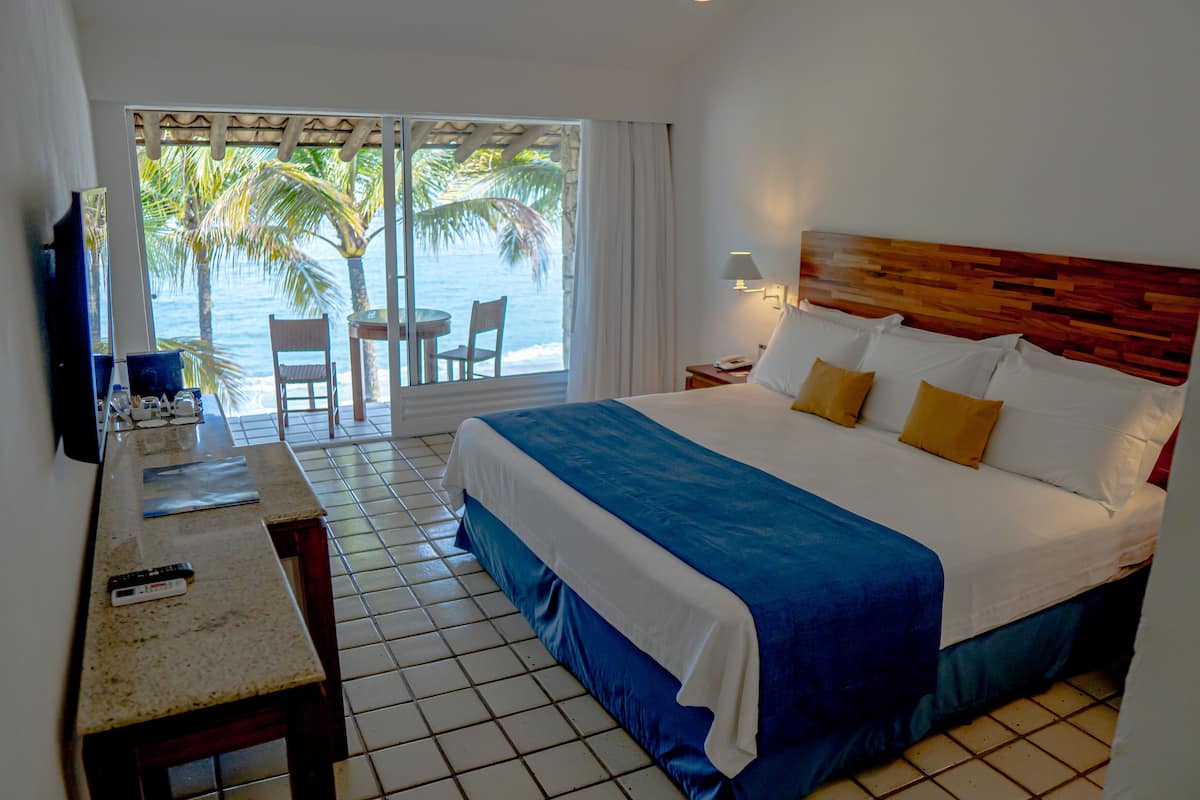 Suite | Minibar, in-room safe, blackout curtains, free WiFi