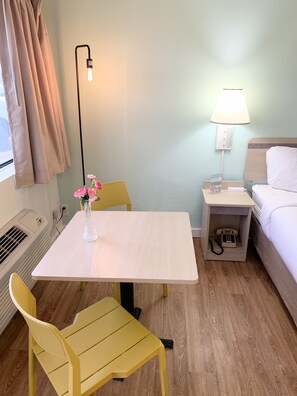 Habitacions insonoritzades, wifi gratuïta i roba de llit 