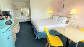 Soundproofing, free WiFi, bed sheets