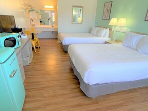 Habitación estándar doble, 2 camas de matrimonio | Sistema de insonorización, wifi gratis, ropa de cama