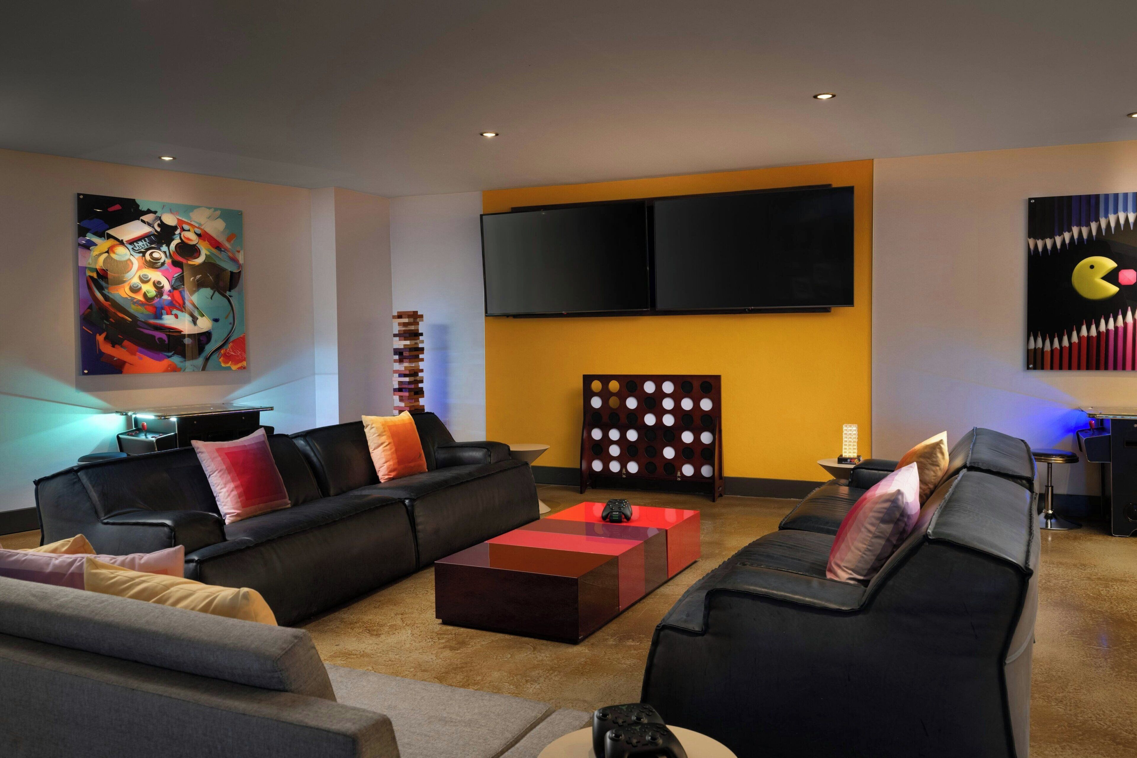 serves dinner and happy hour