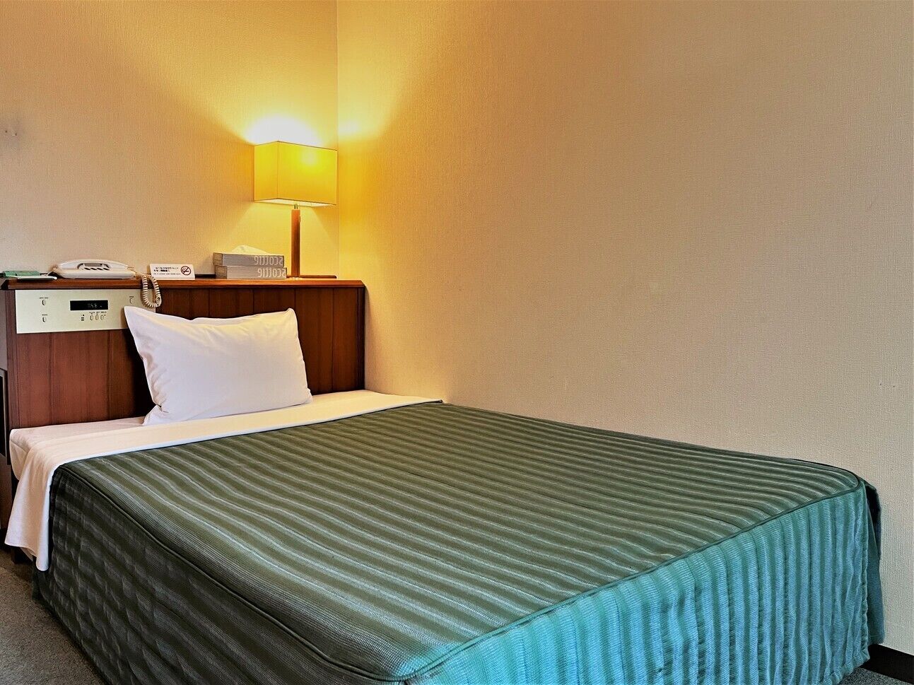 Escrivaninha, Wi-Fi de cortesia, roupa de cama