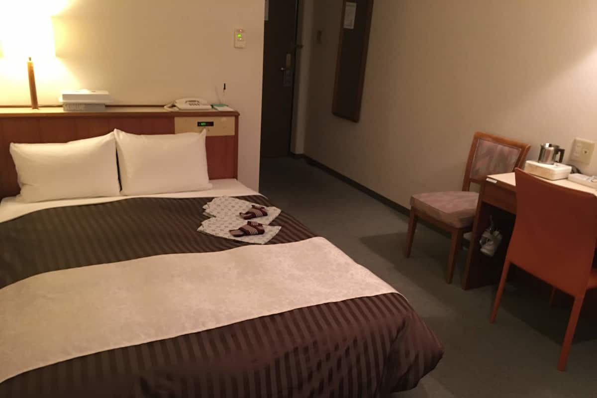 Desk, free WiFi, bed sheets