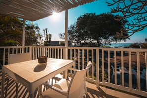 Chalet, Ocean View | Terrace/patio - Surf Motel (eMdloti)