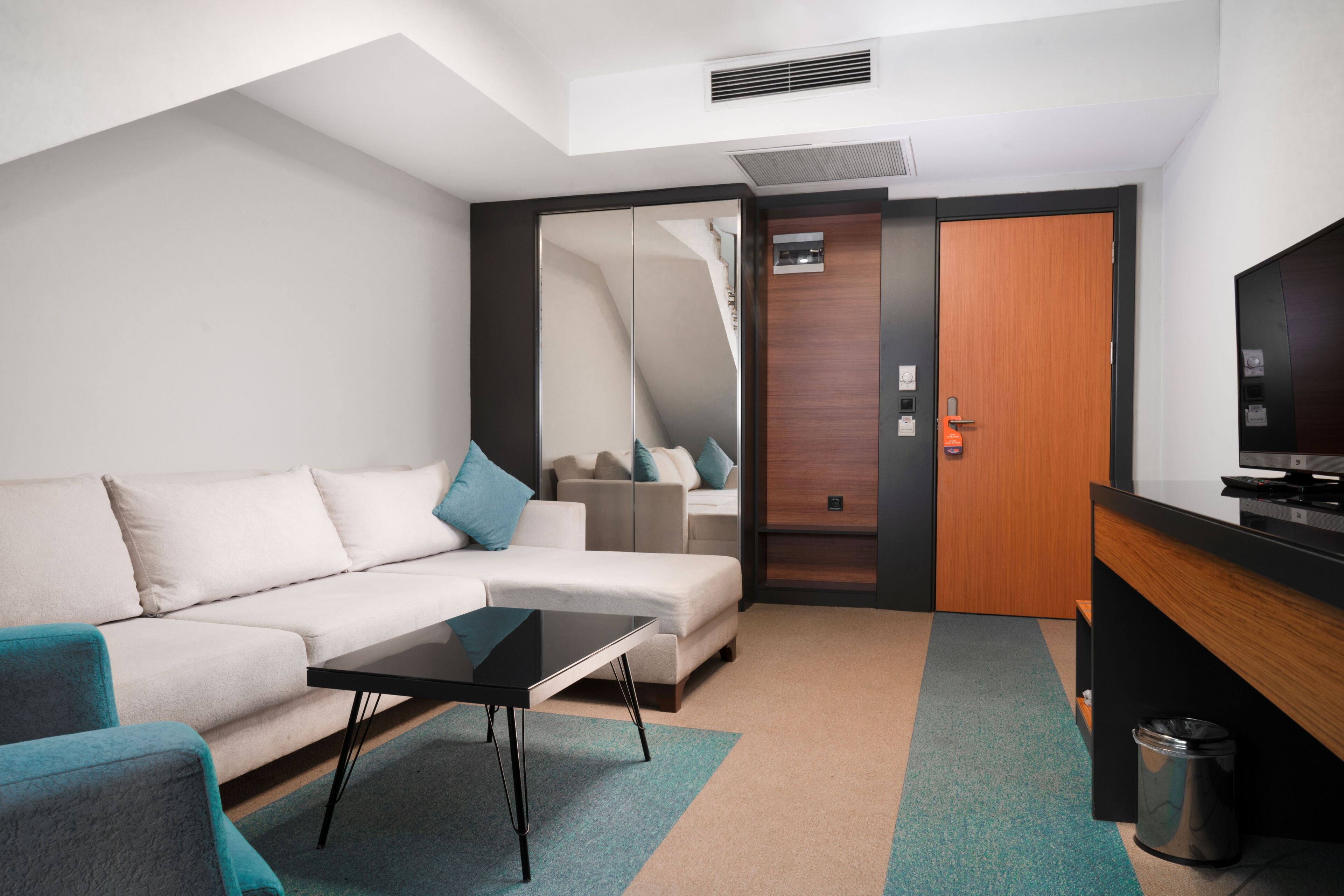 deluxe duplex | 1 bedroom, minibar, in-room safe, desk