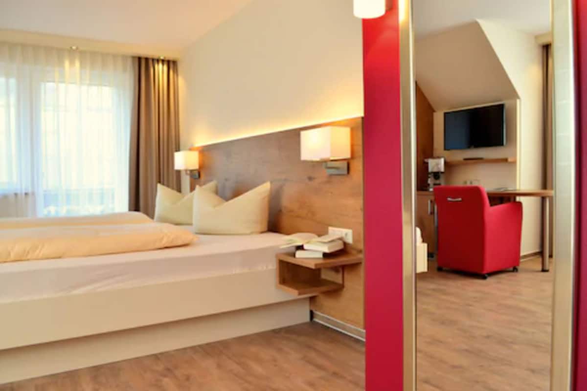 comfort double room, balcony | premium bedding, minibar, in-room safe, free wifi