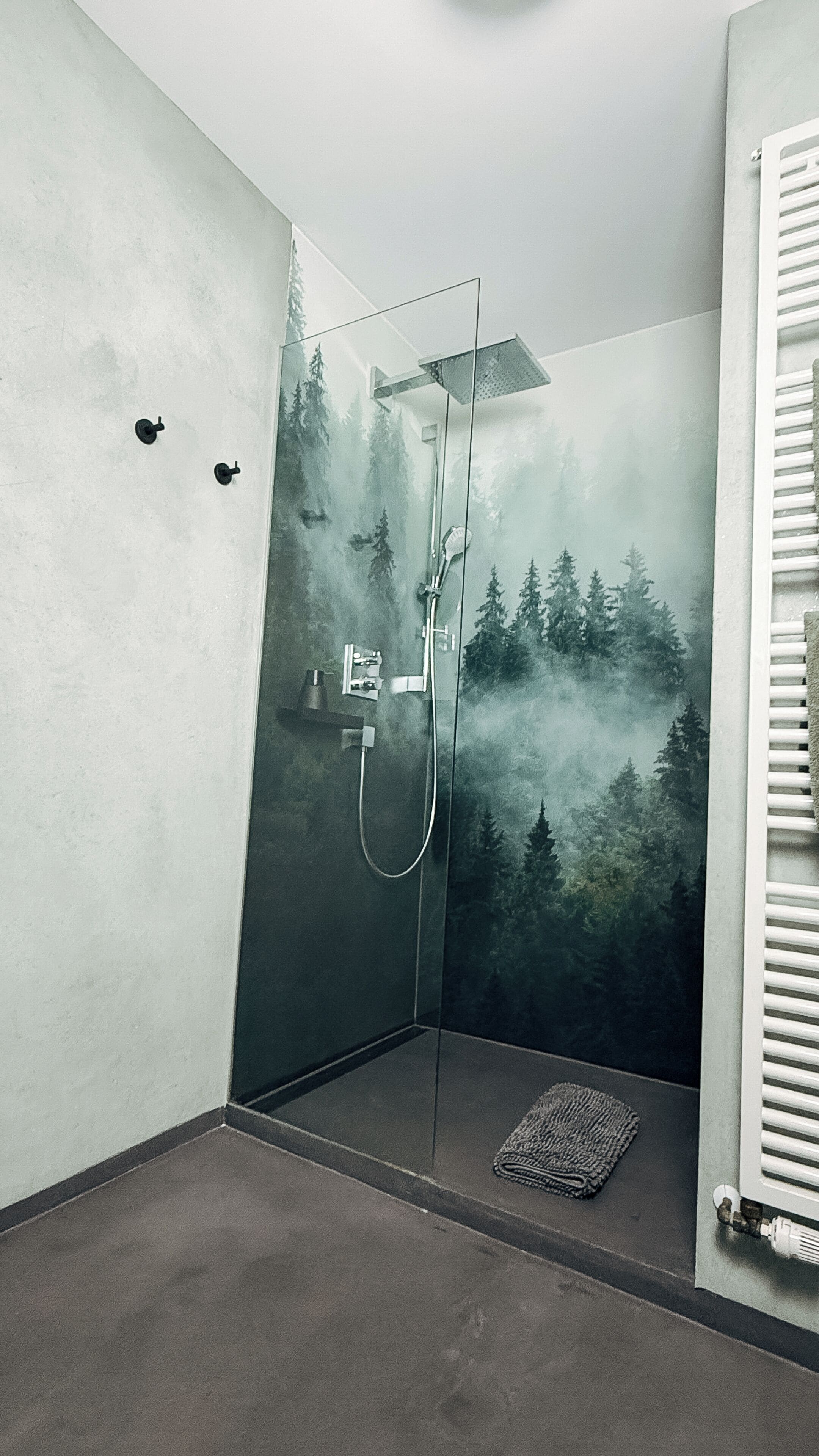 Classic-Doppelzimmer | Badezimmer | Kostenlose Toilettenartikel, Haartrockner, Bademäntel
