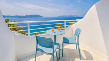 Penthouse Sea View Room