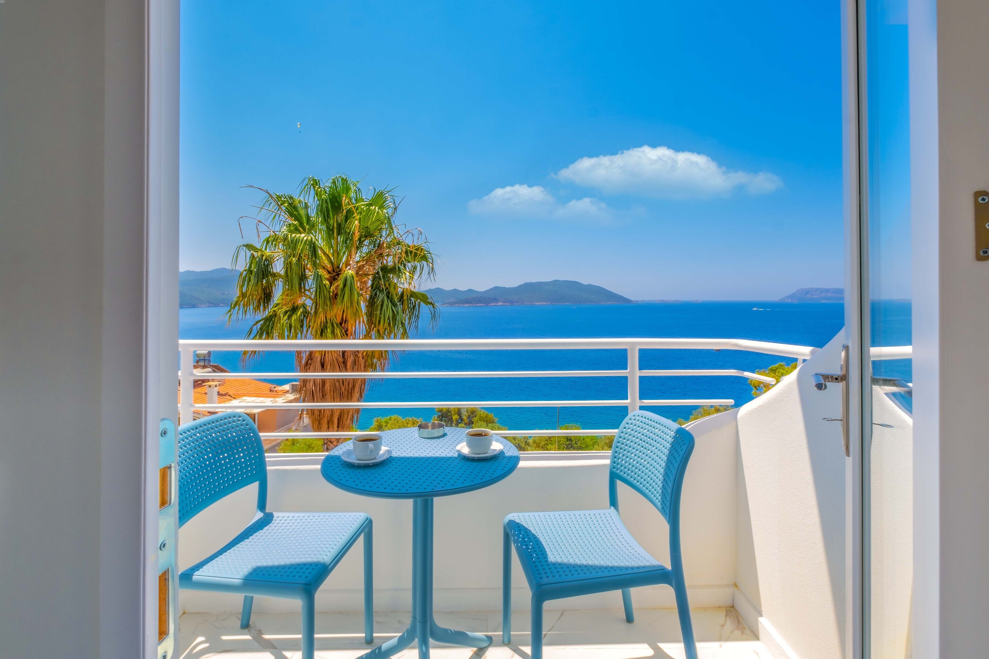 Premium Room with Sea View & Jacuzzi | Balcony view