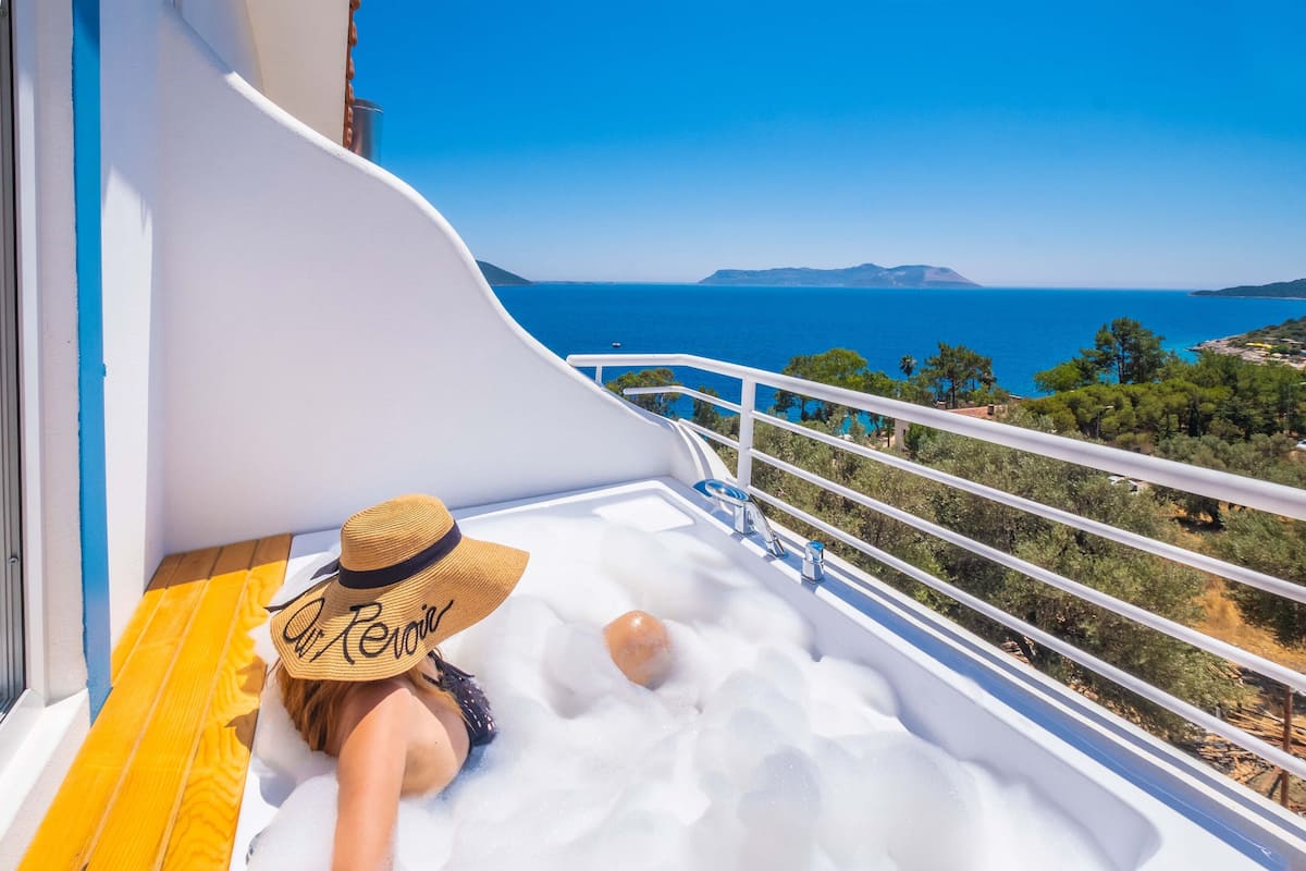 Corner Premium Room with Sea View & Jacuzzi | Blick vom Balkon