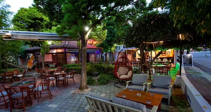 London Hotel