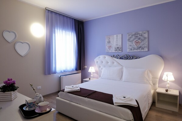 Quarto casal luxo, 1 cama Queen | Vista do quarto