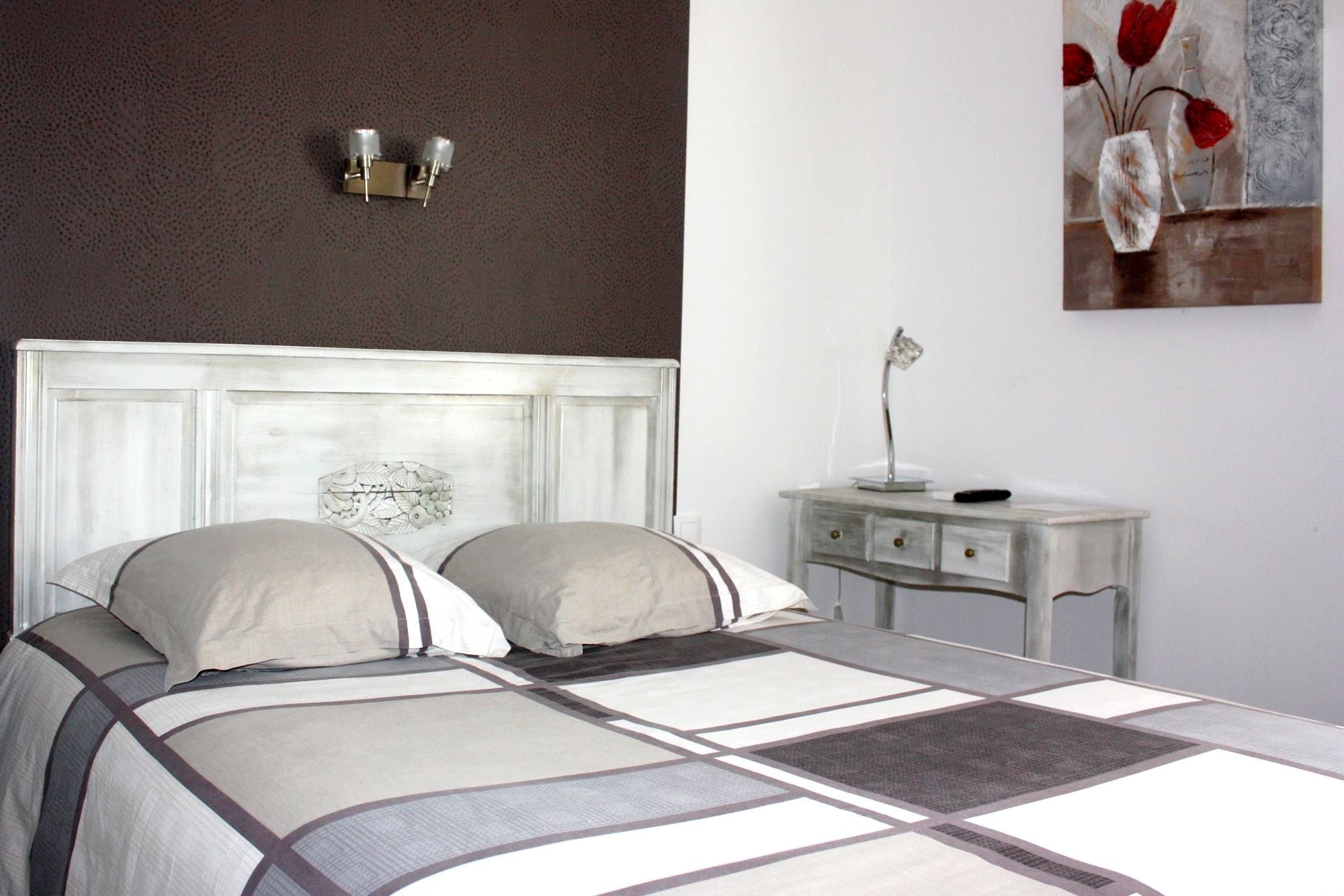 مكتب وأسرّة أطفال/رضّع (مجانًا) وأسرّة قابلة للطي وواي فاي مجانًا