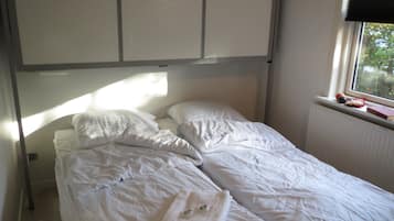 Iron/ironing board, free WiFi