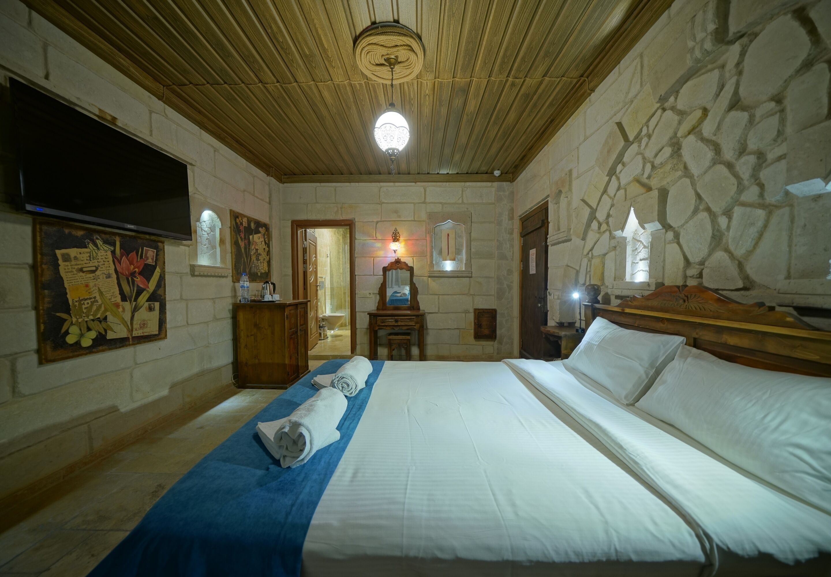 Photo - ShoeString Stone House