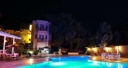 Tunacan Hotel
