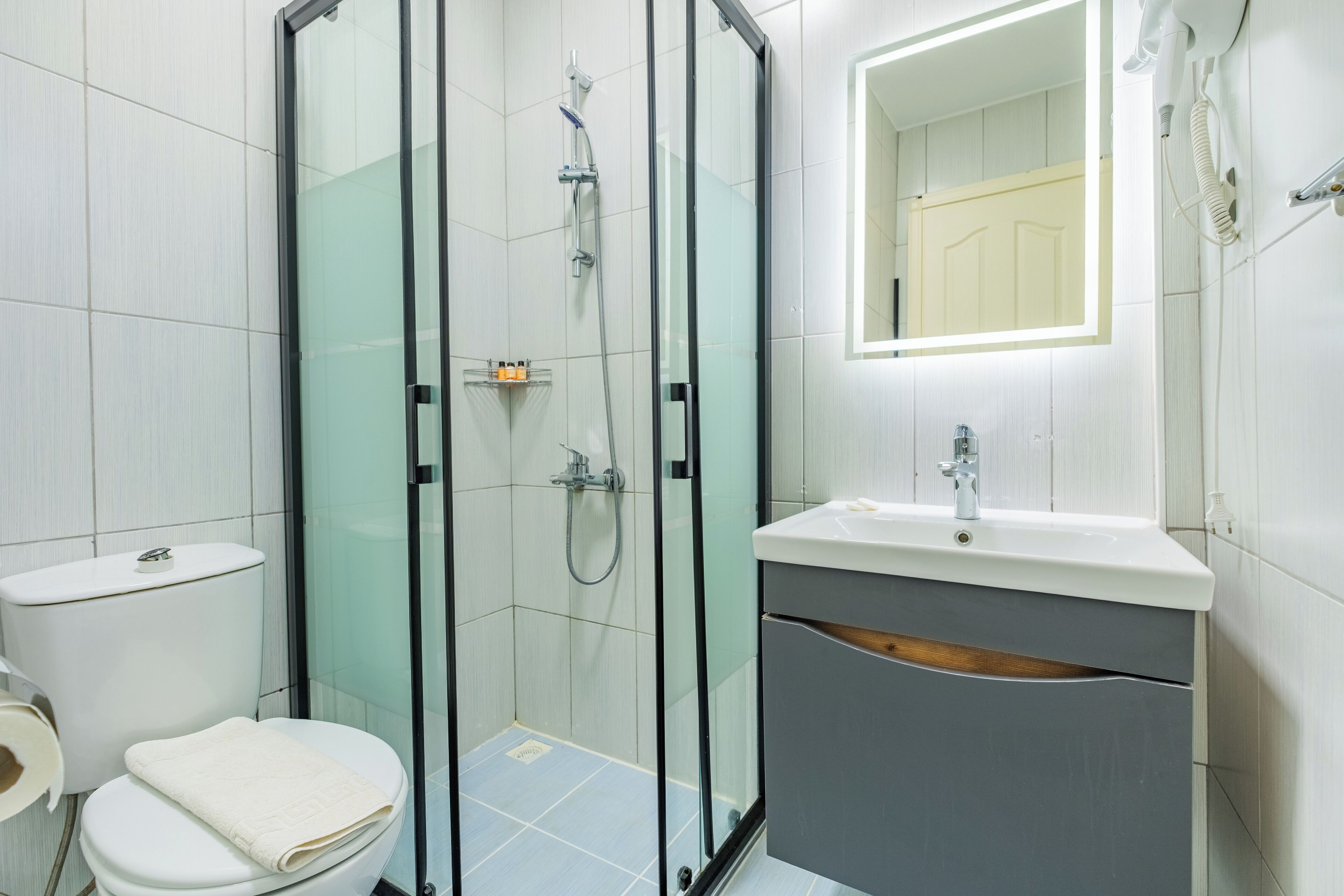 standard double or twin room, mountain view, poolside | 1 bedroom, individually decorated, laptop workspace, free wifi