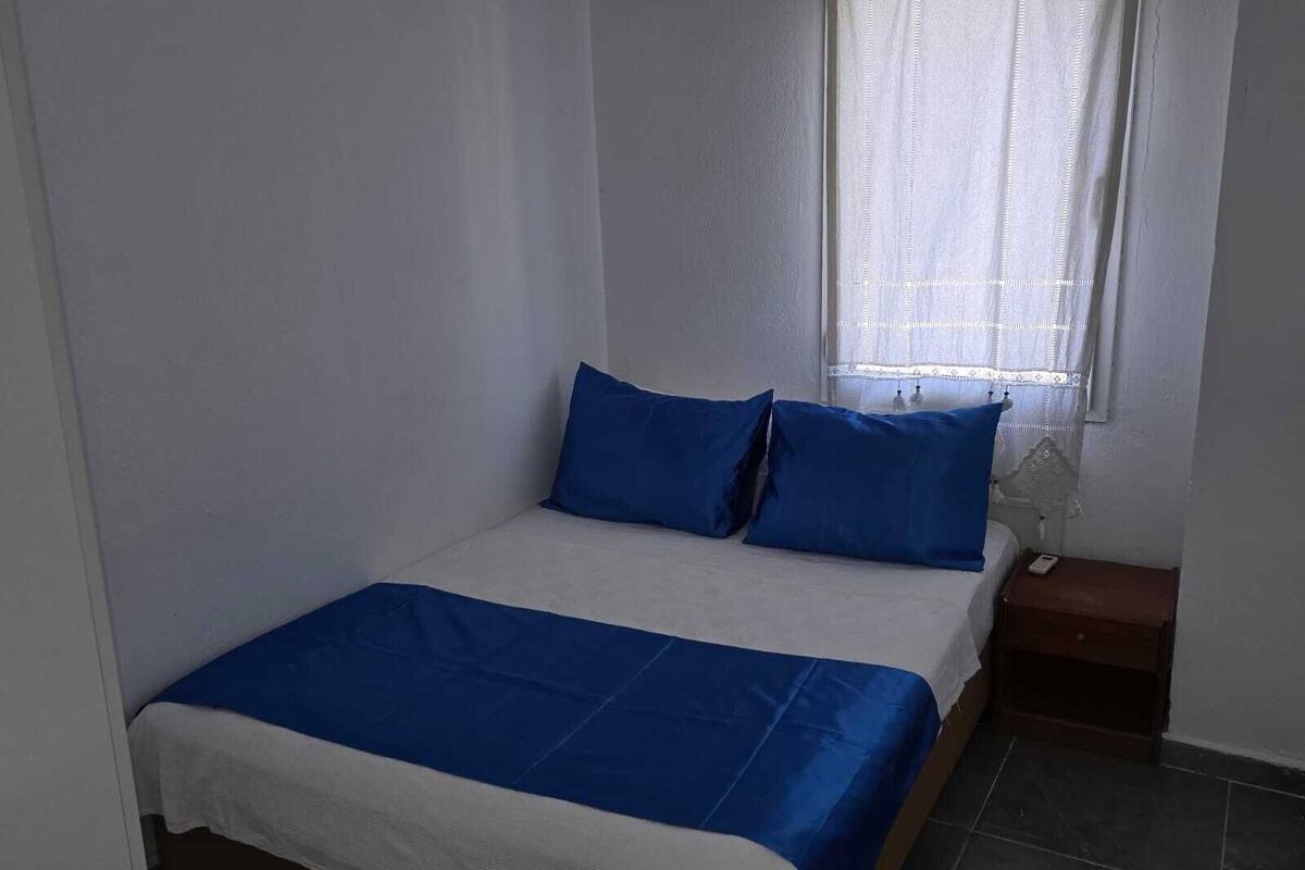 Duplex, 2 Bedrooms | Desk, cribs (free), rollaway beds (surcharge), WiFi (free)
