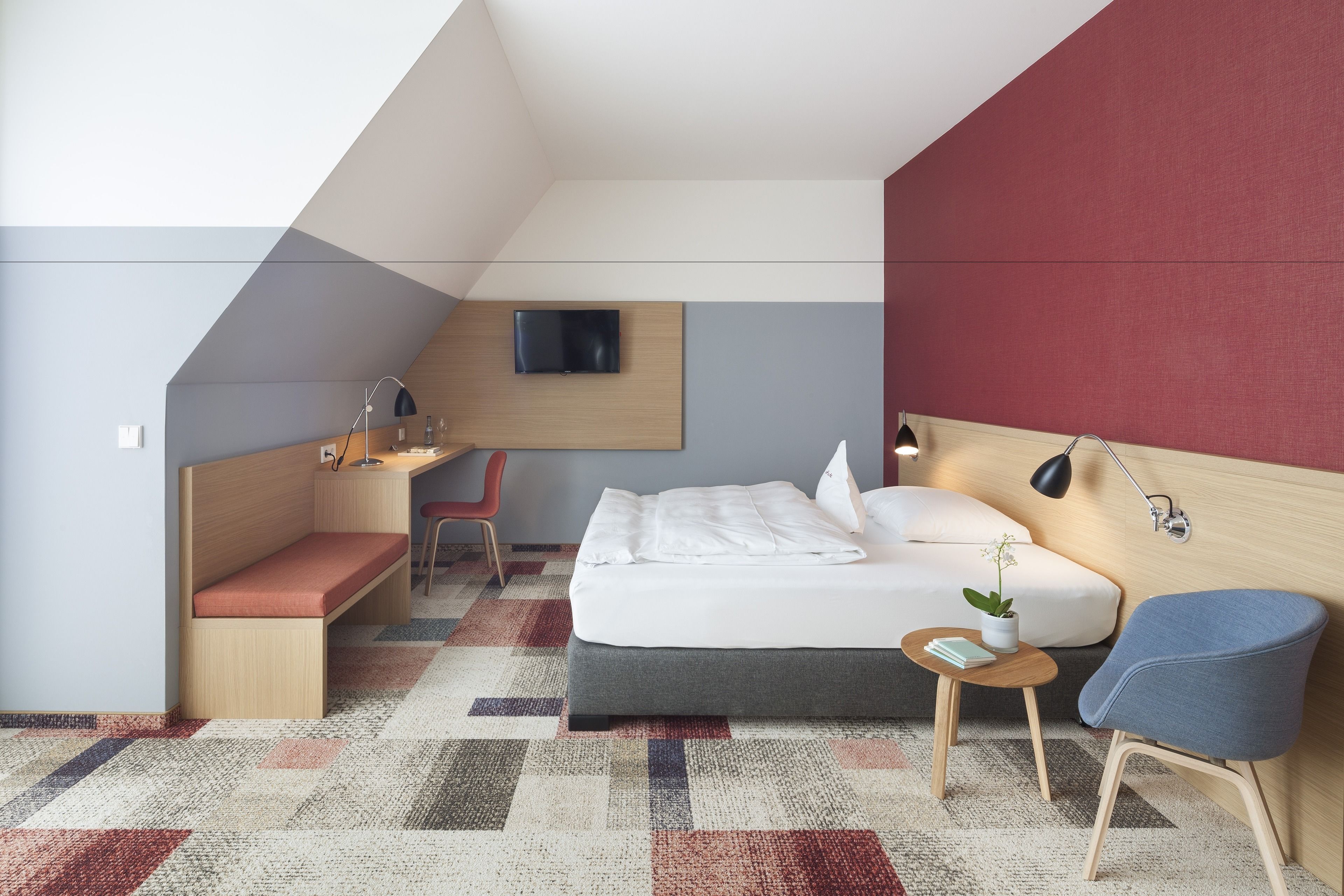 1 bedroom, hypo-allergenic bedding, in-room safe, desk