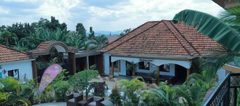 Mowicribs Hotel & Spa