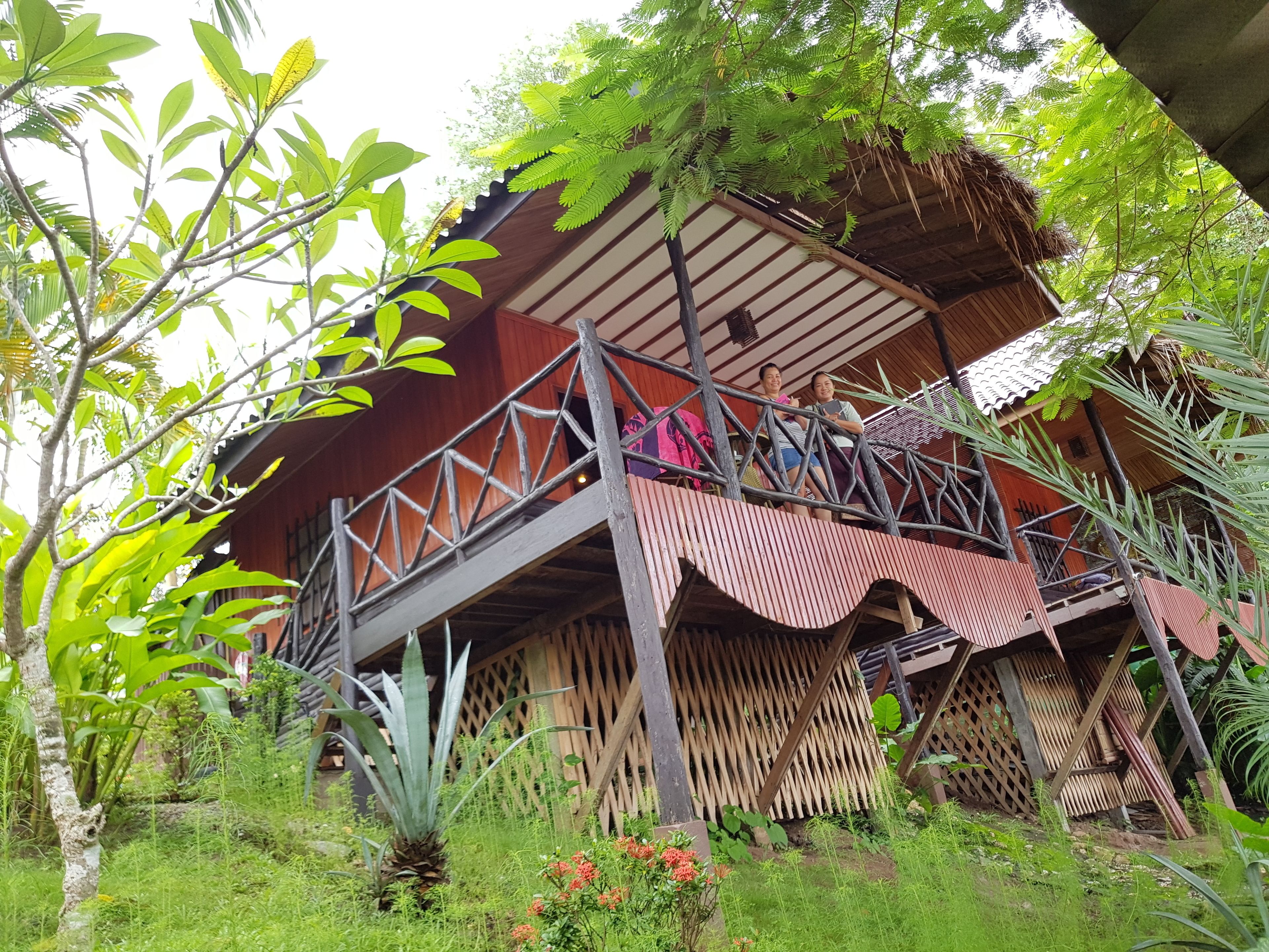 bungalow with river view  | minibar, in-room safe, desk, rollaway beds