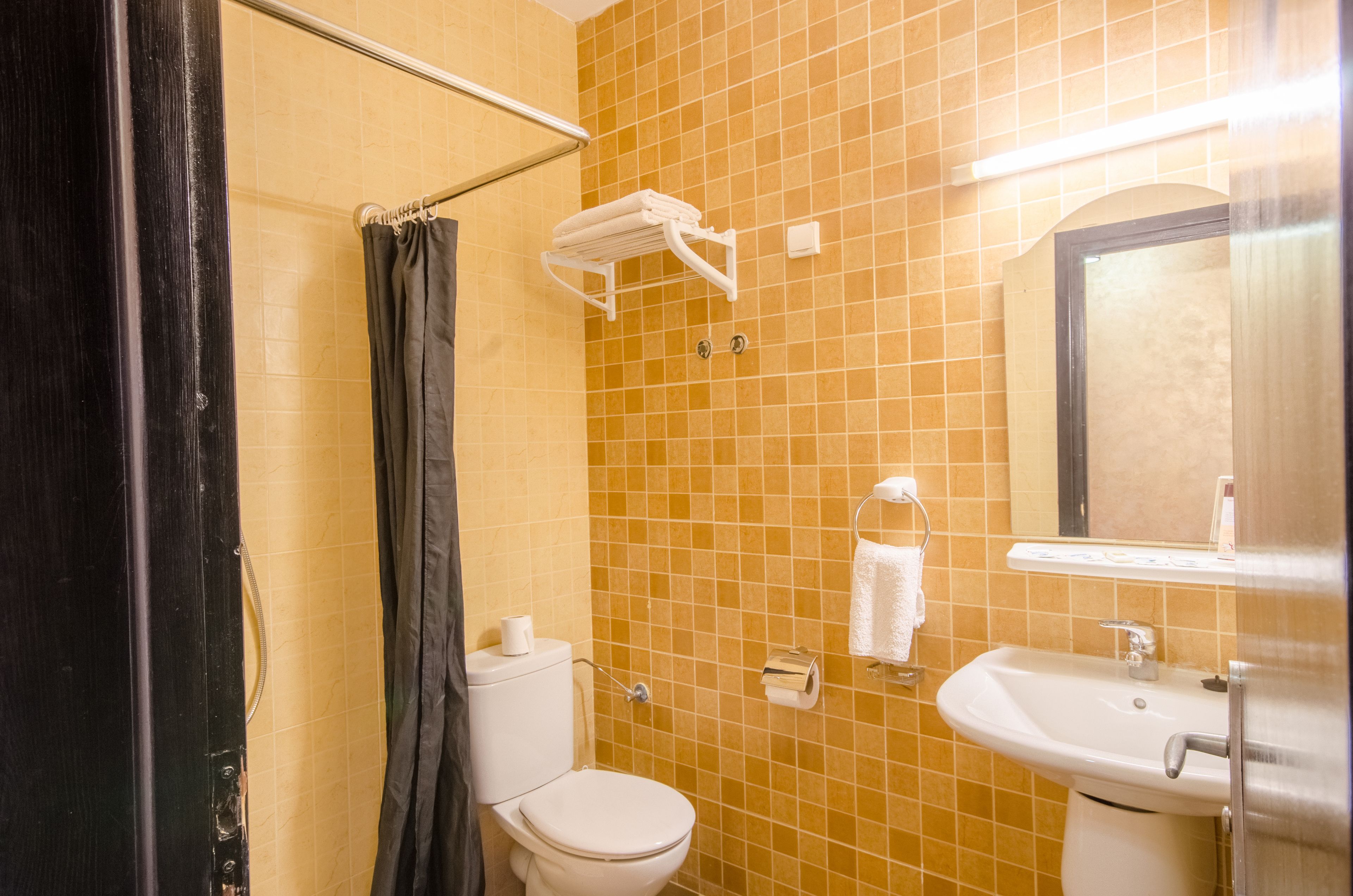 shower, rainfall showerhead, towels