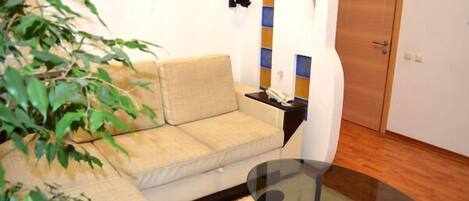 Apartment, 1 Bedroom (Mykhailivsky Lane, 9А) | Living area | Flat-screen TV