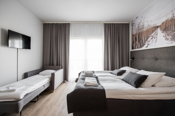 Business Studio, Multiple Beds | Blackout curtains, iron/ironing board, free WiFi, bed sheets