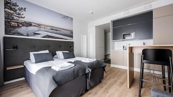 Tủ lạnh, lò vi sóng, bếp nấu, dụng cụ pha cà phê/trà