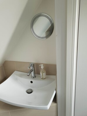 Comfort Apartment, 1 Bedroom | Bathroom