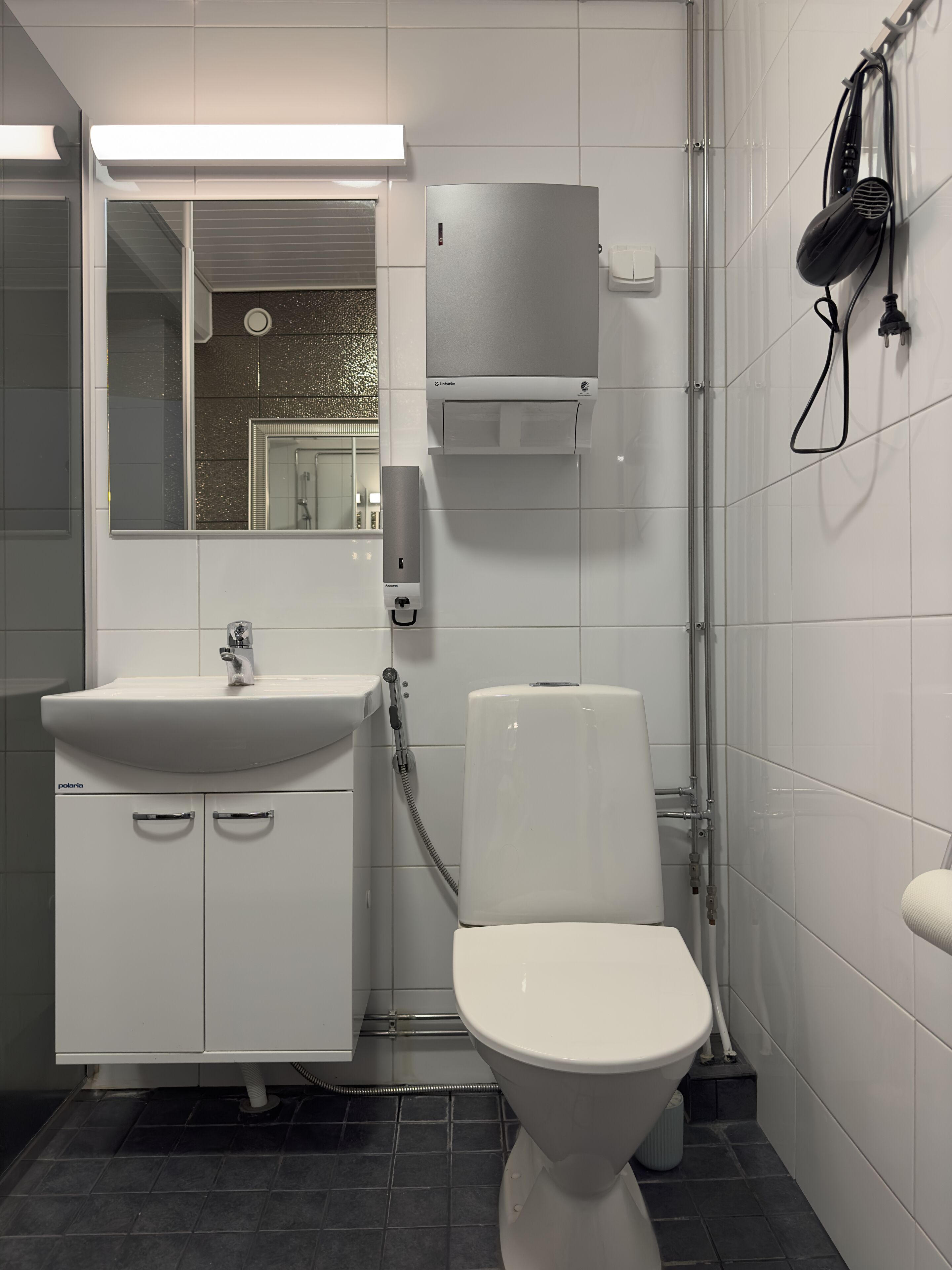 Photo - The Rooms Airport - 20Rooms