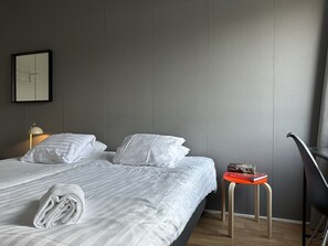 Zweibettzimmer, Gemeinschaftsbad