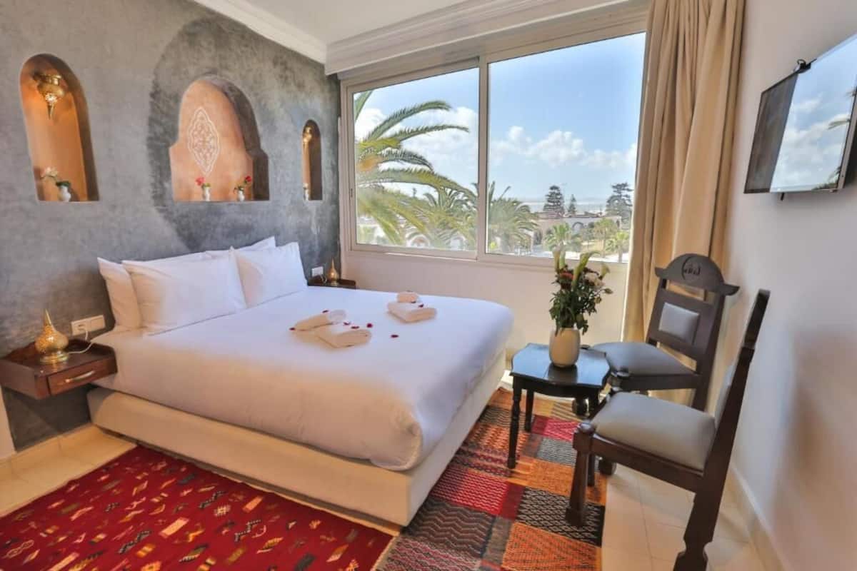 Suite Deluxe, 1 très grand lit et 1 canapé-lit, vue mer