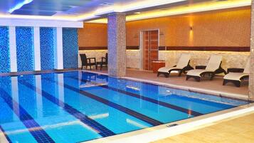 Indoor pool, pool loungers