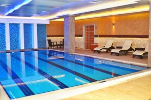 Indoor pool, pool loungers
